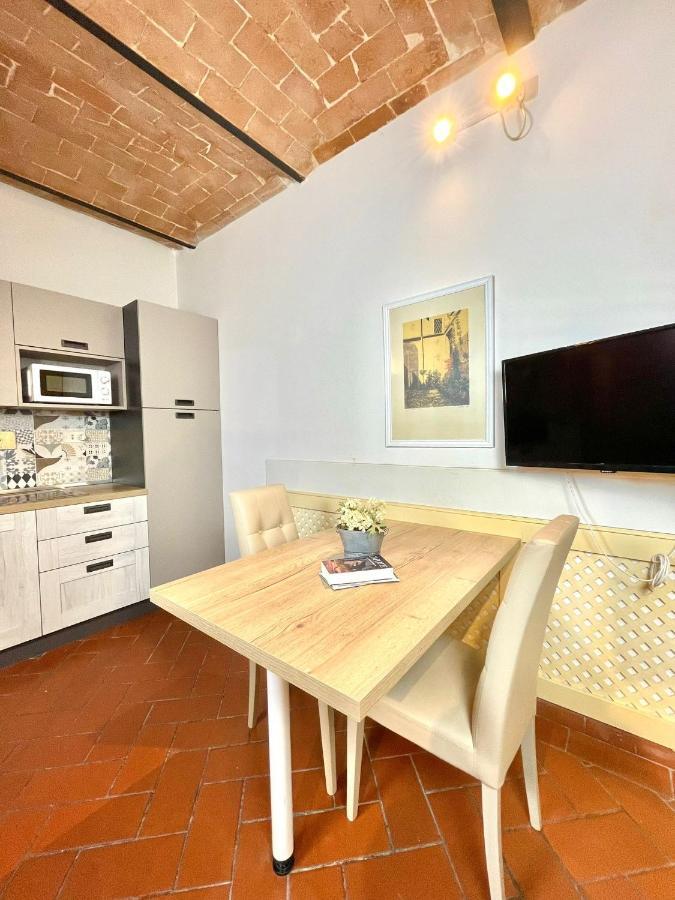 Maila Apartments 25Min From Florence ปาล์มเดดเซิร์ท ภายนอก รูปภาพ